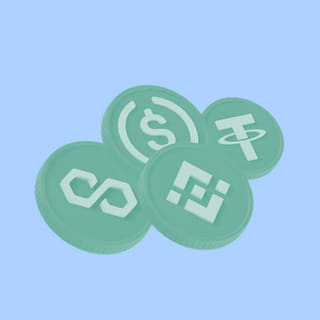 Tarjeta de características destacadas de una plataforma de trading regulada y en cumplimiento normativo
